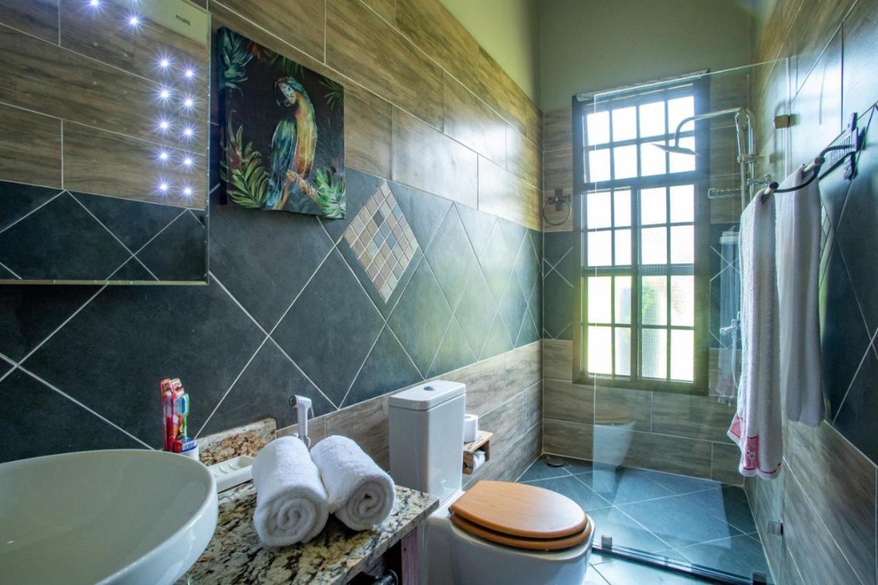 Kinga Homes Boutique Hotel Моші Екстер'єр фото